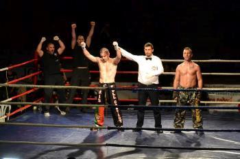 Dupla da equipa poveira MGTeam vence combates